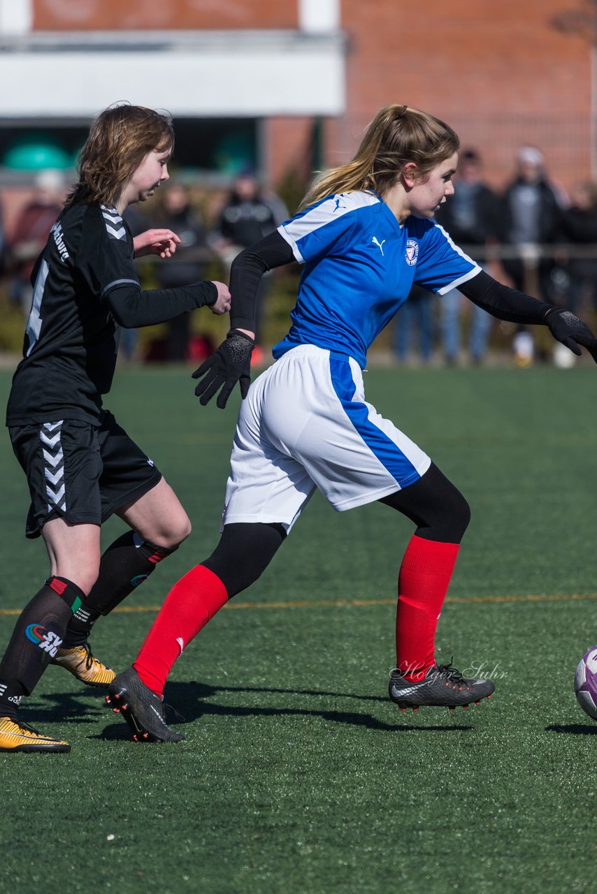 Bild 348 - B-Juniorinnen Halbfinale SVHU - Holstein Kiel : Ergebnis: 3:0